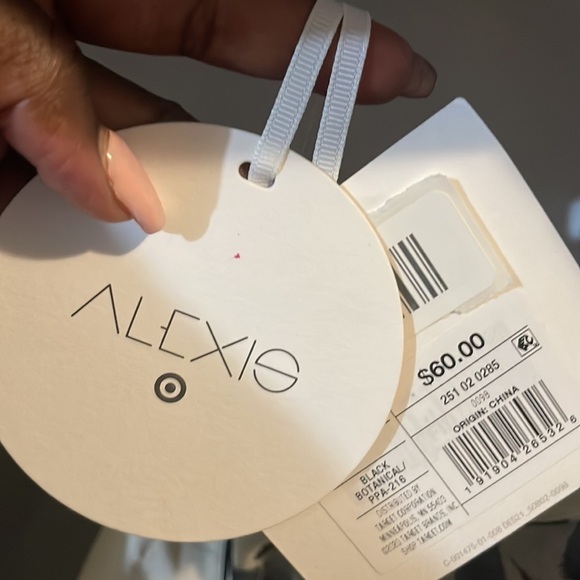 8. Alexis for Target Black and Cream botanical print dress. Size 3x - Picture 10 of 11